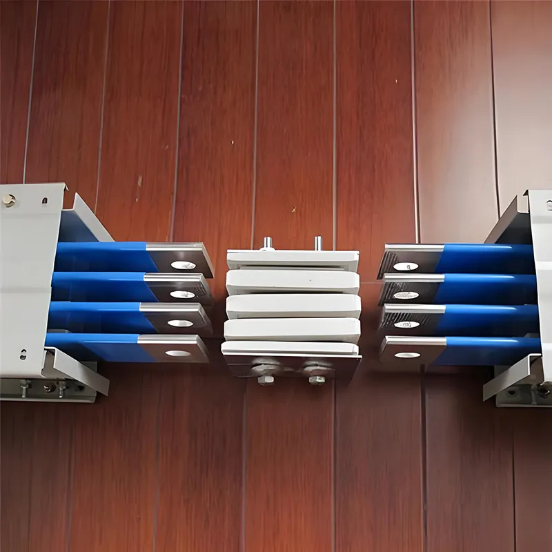 2000A 空気絶縁母線路