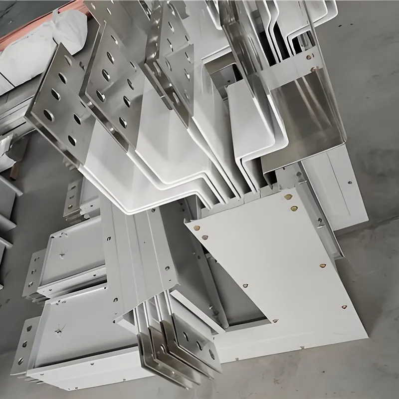 銅導体サンドイッチ母線路