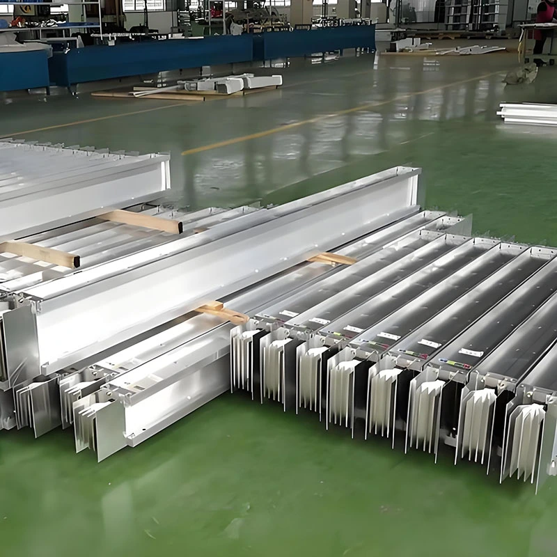 中電流密閉母線路