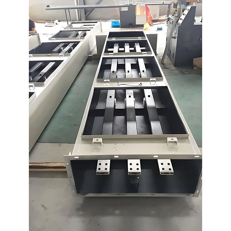 鋼製密閉型高圧バスダクト